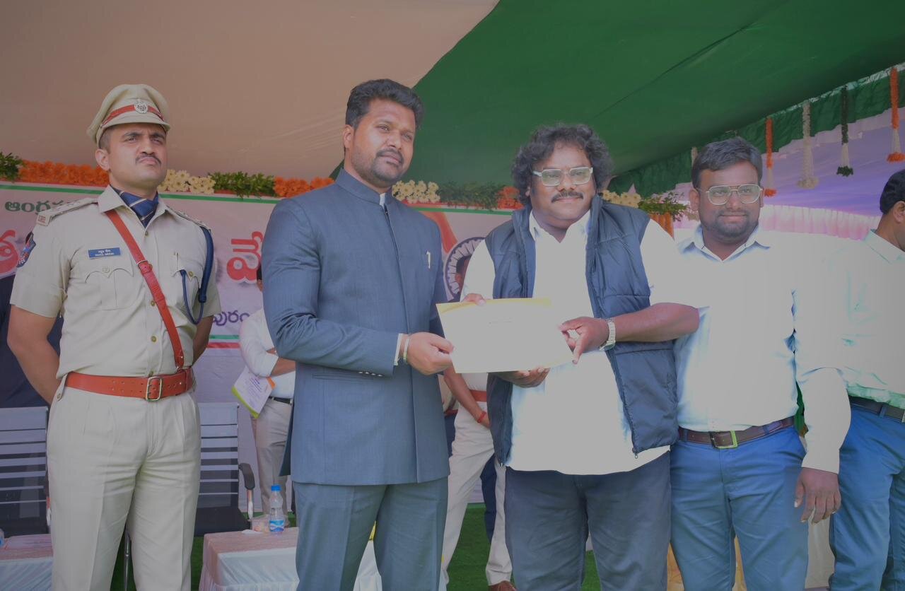 177338227569b3aa83b4dc16